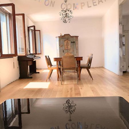 Апартаменты Casa Della Felicita Кьоджа Экстерьер фото