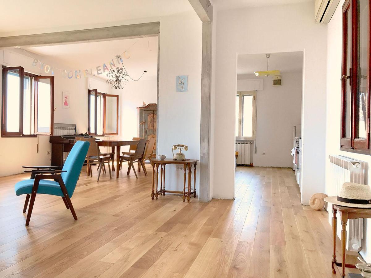 Апартаменты Casa Della Felicita Кьоджа Экстерьер фото